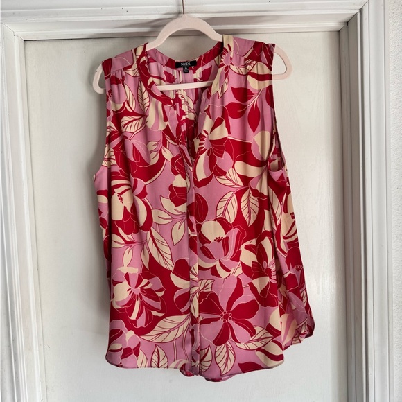 NYDJ Tops - NWOT NYDJ Sleeveless Pintuck Blouse